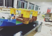 custom made model of Xin Guang Hua semi-submersible heavy lift vessel with cargo